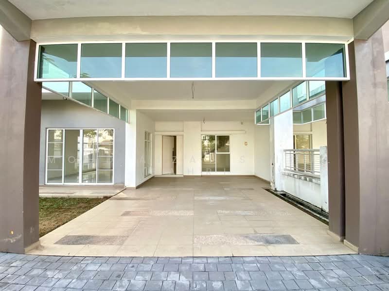 Semi-Detached House for Sale in D'Kayangan (Shah Alam) - Mohd Aizat Saiful Bahri - Exterior - PropertyGuru.com.my