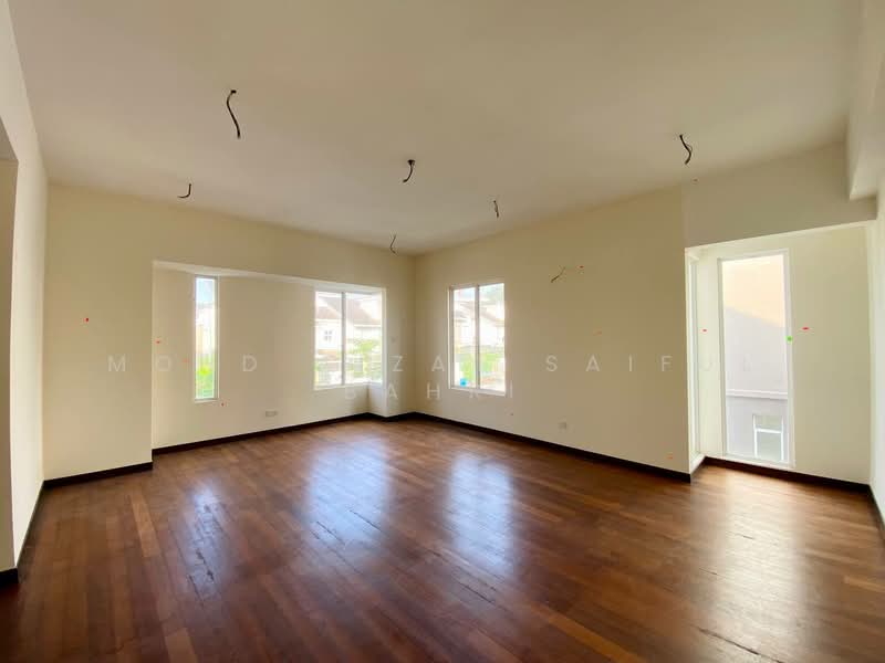 Semi-Detached House for Sale in D'Kayangan (Shah Alam) - Mohd Aizat Saiful Bahri - Living Room - PropertyGuru.com.my
