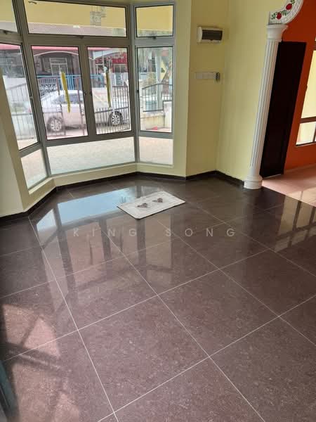 1-storey Terraced House for Sale in Taman Asia Selatan (Jasin) - King Song - Living Room - PropertyGuru.com.my