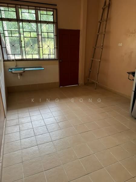1-storey Terraced House for Sale in Taman Asia Selatan (Jasin) - King Song - Kitchen - PropertyGuru.com.my