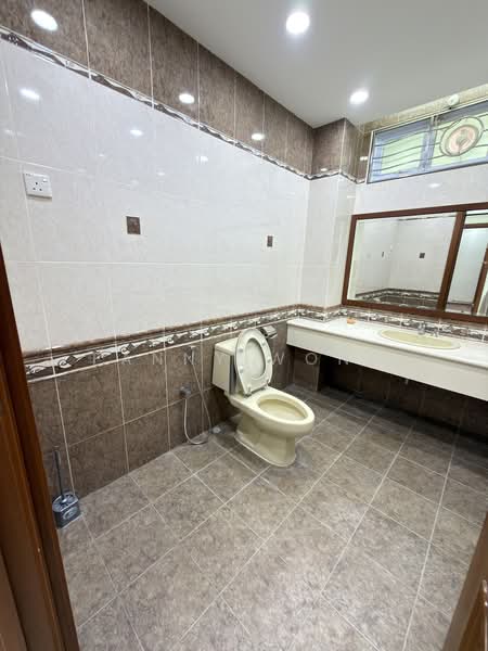 Rumah Banglo untuk Dijual di Batu Ferringhi (Penang) - Fanny Wong - Bathroom - PropertyGuru.com.my