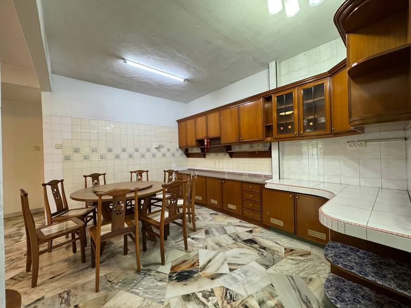 2.5-storey Terraced House for Sale in Bandar Baru Sri Petaling (Sri Petaling) - Alan Lai - Kitchen - PropertyGuru.com.my