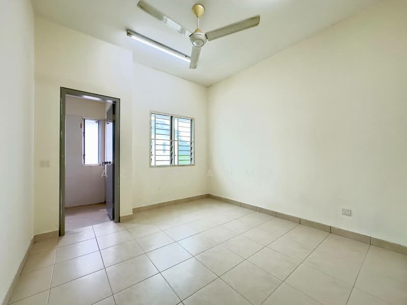 Rumah Teres 2 Tingkat untuk Dijual di Nilai Impian (Nilai) - Azira Ahmad - Interior - PropertyGuru.com.my