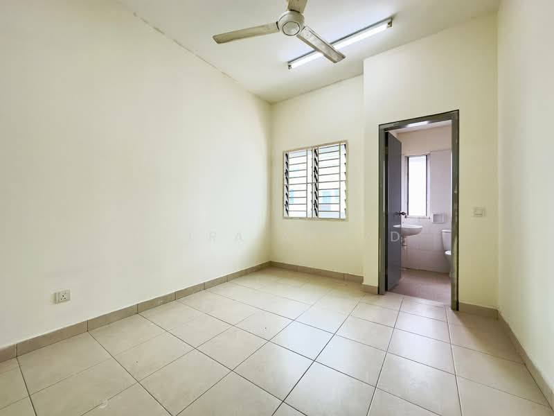 Rumah Teres 2 Tingkat untuk Dijual di Nilai Impian (Nilai) - Azira Ahmad - Bathroom - PropertyGuru.com.my