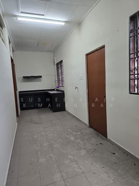 2-storey Terraced House for Sale in Taman Suria Muafakat (Johor Bahru) - Susheela A/P K.Mahendran - Kitchen - PropertyGuru.com.my