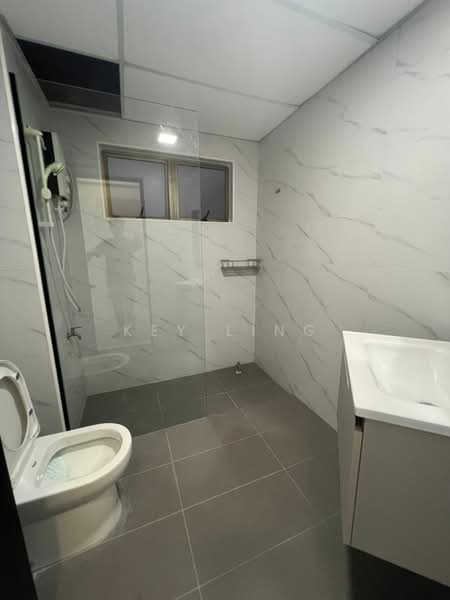 Condominium for Rent at Palmville Resort Condominium - Key Ling - Bathroom - PropertyGuru.com.my