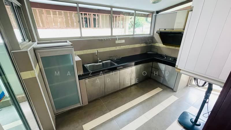 Bungalow for Sale in Setia Eco Park (Setia Alam) - Mahzah Mohd Rapiee - Kitchen - PropertyGuru.com.my
