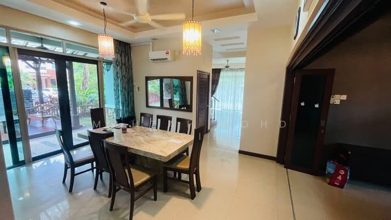 Bungalow for Sale in Setia Eco Park (Setia Alam) - Mahzah Mohd Rapiee - Dining Room - PropertyGuru.com.my