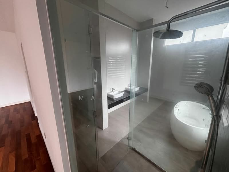 Rumah Banglo untuk Disewa di Bandar Botanic (Klang) - Mages . - Bathroom - PropertyGuru.com.my