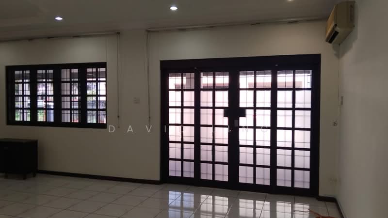 Rumah Berkembar untuk Dijual di Tabuan Heights (Kuching) - David Ling - Living Room - PropertyGuru.com.my