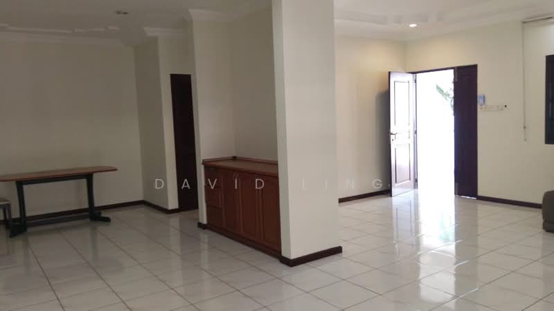 Rumah Berkembar untuk Dijual di Tabuan Heights (Kuching) - David Ling - Living Room - PropertyGuru.com.my