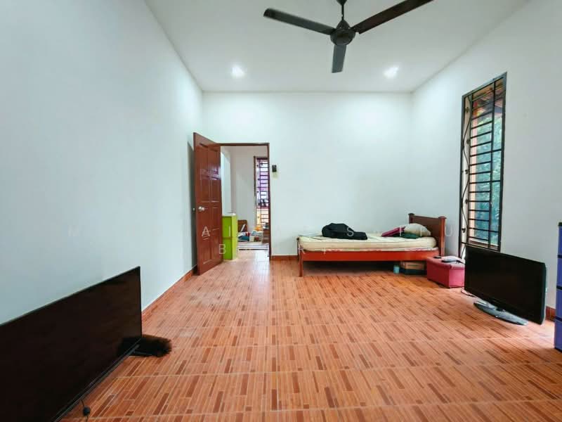 Rumah Teres 2 Tingkat untuk Dijual di Bandar Baru Bangi (Selangor) - Mohd Aizat Saiful Bahri - Bedroom - PropertyGuru.com.my