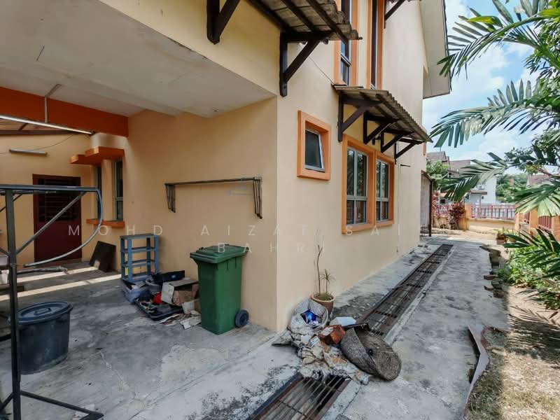 Rumah Teres 2 Tingkat untuk Dijual di Bandar Baru Bangi (Selangor) - Mohd Aizat Saiful Bahri - Exterior - PropertyGuru.com.my