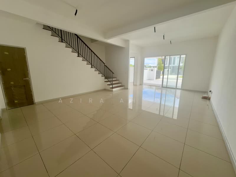 Rumah Teres 2 Tingkat untuk Dijual di Serene Heights (Semenyih) - Azira Ahmad - Living Room - PropertyGuru.com.my