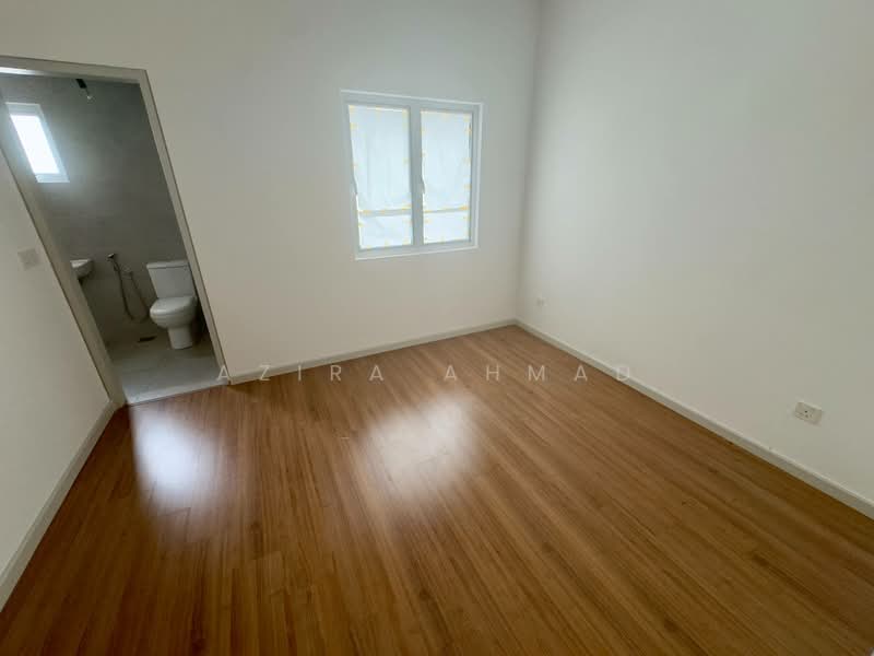 Rumah Teres 2 Tingkat untuk Dijual di Serene Heights (Semenyih) - Azira Ahmad - Bathroom - PropertyGuru.com.my