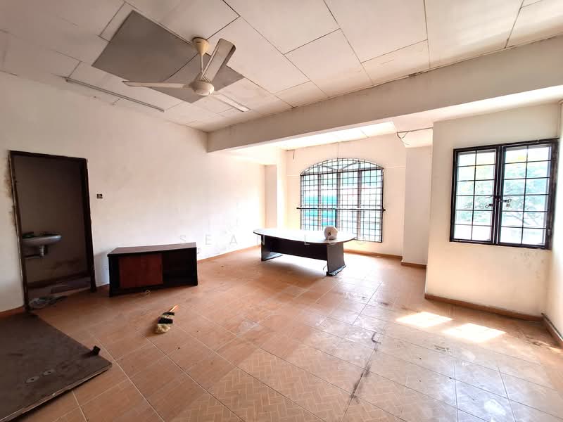 Shop / Office for Sale in Taman Bukit Cheras (Cheras) - Sean Loo - Interior - PropertyGuru.com.my
