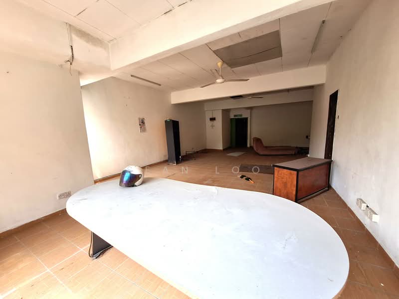 Shop / Office for Sale in Taman Bukit Cheras (Cheras) - Sean Loo - Interior - PropertyGuru.com.my