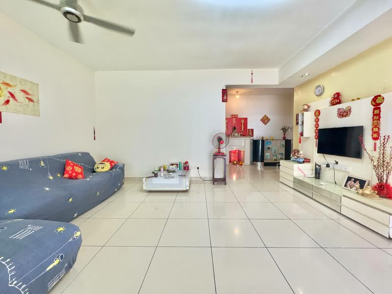 Rumah Teres 2 Tingkat untuk Dijual di Taman Tiara East (Semenyih) - Azira Ahmad - Living Room - PropertyGuru.com.my