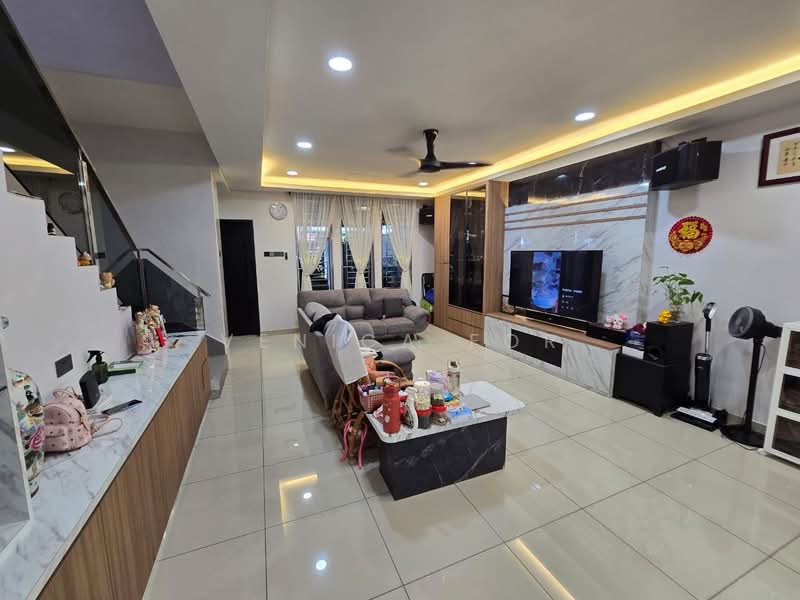 Rumah Teres untuk Dijual di Taman Mutiara Rini (Skudai) - Venica For - Living Room - PropertyGuru.com.my
