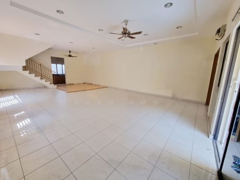 Rumah Teres 2 Tingkat untuk Dijual di Bandar Nusaputra (Puchong) - Evan Goh - Living Room - PropertyGuru.com.my