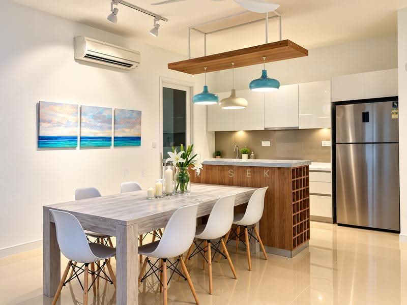 Condominium for Rent at Pavilion Hilltop - Peter Sek - Dining Room - PropertyGuru.com.my