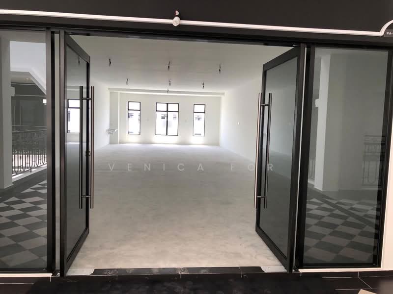 Kedai / Pejabat untuk Dijual di Taman Ekoflora (Johor Bahru) - Venica For - Entrance - PropertyGuru.com.my