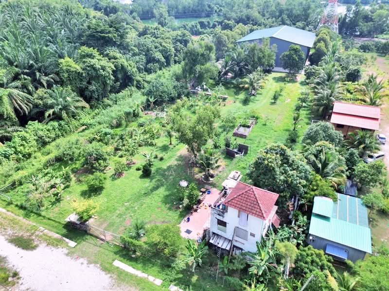 Agricultural Land for Sale in Kampung Dengkil (Dengkil) - Mohd Aizat Saiful Bahri - Exterior - PropertyGuru.com.my