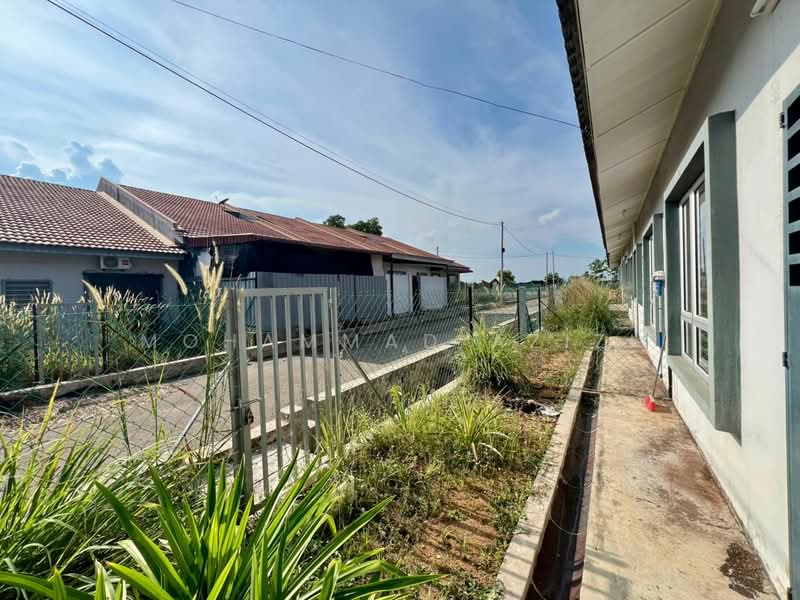 Terraced House for Sale in Balok (Pahang) - Mohammad Azizi - Exterior - PropertyGuru.com.my
