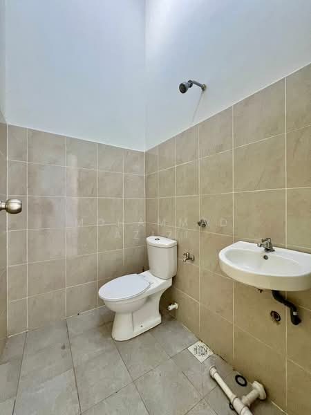 Terraced House for Sale in Balok (Pahang) - Mohammad Azizi - Bathroom - PropertyGuru.com.my
