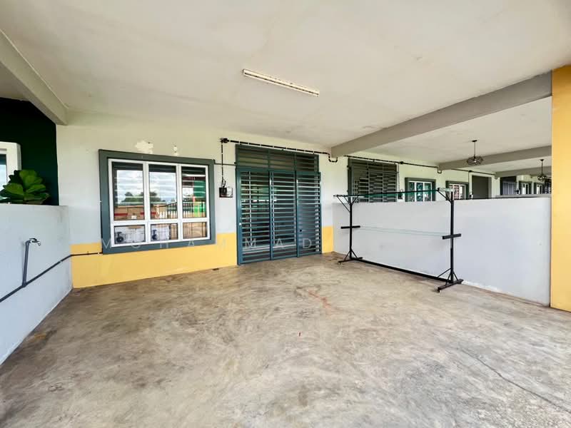 Terraced House for Sale in Balok (Pahang) - Mohammad Azizi - Exterior - PropertyGuru.com.my