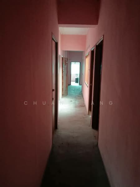 Kedai / Pejabat untuk Dijual di Taman Senai Utama (Kulai) - Chuan Liang - Corridor - PropertyGuru.com.my