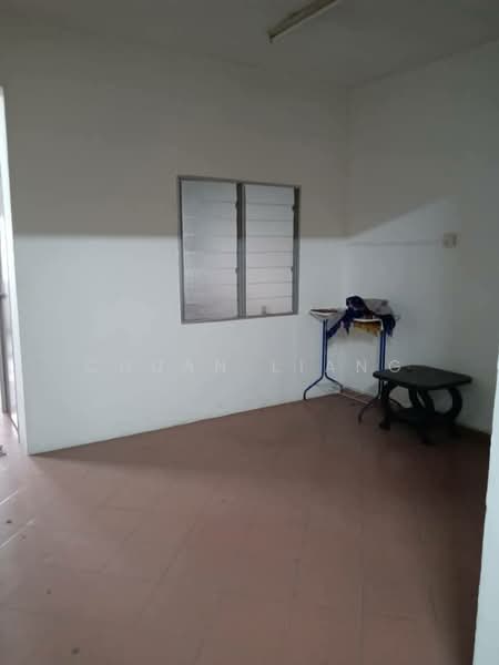 Kedai / Pejabat untuk Dijual di Taman Senai Utama (Kulai) - Chuan Liang - Interior - PropertyGuru.com.my