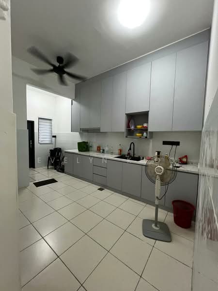 2-storey Terraced House for Rent in Taman Sari Alamanda (Serendah) - Evelyn Khoo - Kitchen - PropertyGuru.com.my