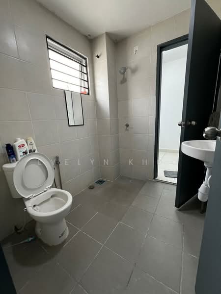 2-storey Terraced House for Rent in Taman Sari Alamanda (Serendah) - Evelyn Khoo - Bathroom - PropertyGuru.com.my