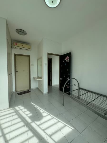 Servis Apartment untuk Dijual di Nusa Perdana Apartment - SY Tan - Bedroom - PropertyGuru.com.my