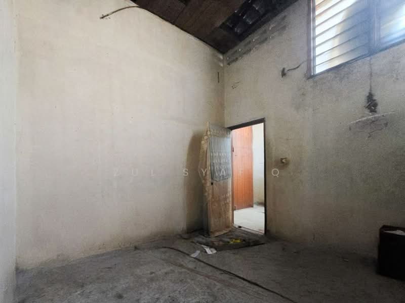 1-storey Terraced House for Sale in Taman Sri Segambut (Segambut) - Zul Syafiq - Interior - PropertyGuru.com.my