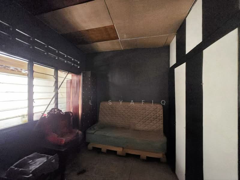 1-storey Terraced House for Sale in Taman Sri Segambut (Segambut) - Zul Syafiq - Interior - PropertyGuru.com.my