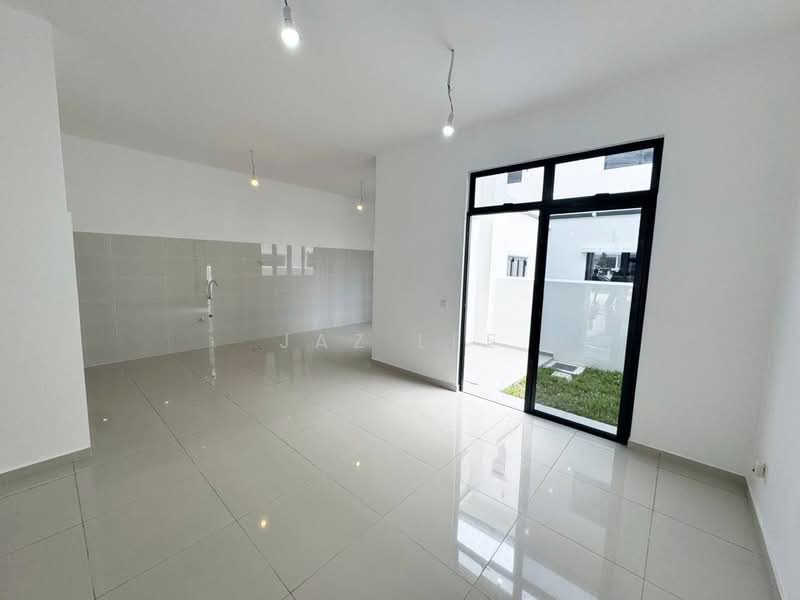 Cluster House for Sale in Iskandar Puteri (Nusajaya) (Johor) - Jaz Lee - Kitchen - PropertyGuru.com.my