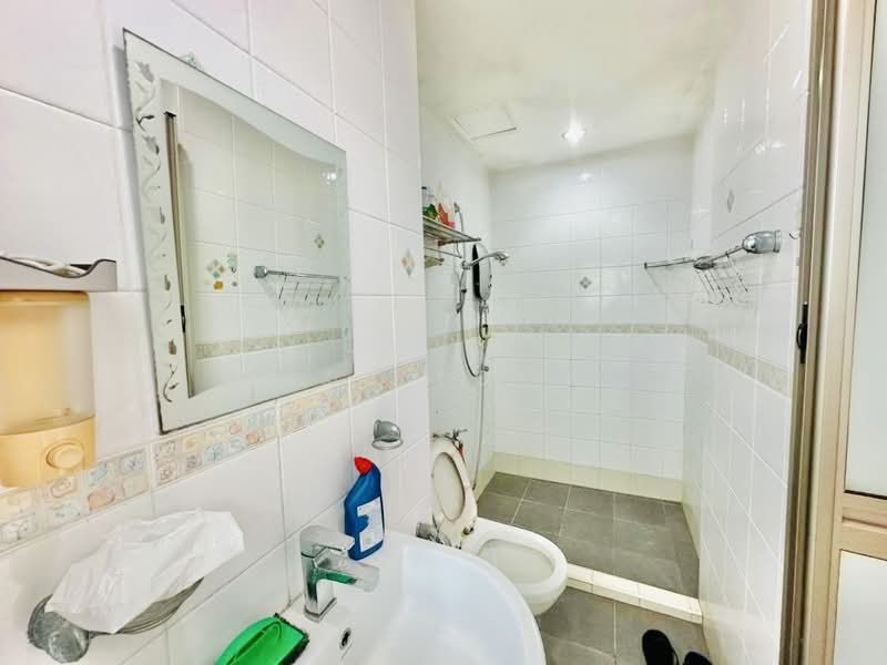 Apartment for Rent at Gambier Heights - KV LOO - Bathroom - PropertyGuru.com.my