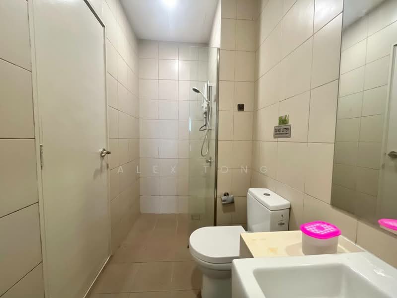 Service Residence for Sale at i-Suite @ i-City - Alex Tong - Bathroom - PropertyGuru.com.my