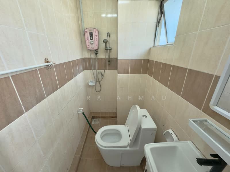 Apartment for Sale at Taman Mas Sepang - Azira Ahmad - Bathroom - PropertyGuru.com.my