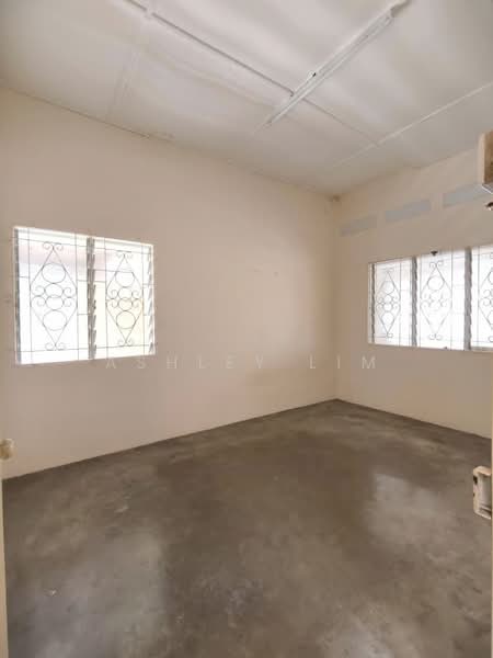 Rumah Teres 1 Tingkat untuk Dijual di Reservoir Garden (Ayer Itam) - Ashley Lim - PropertyGuru.com.my