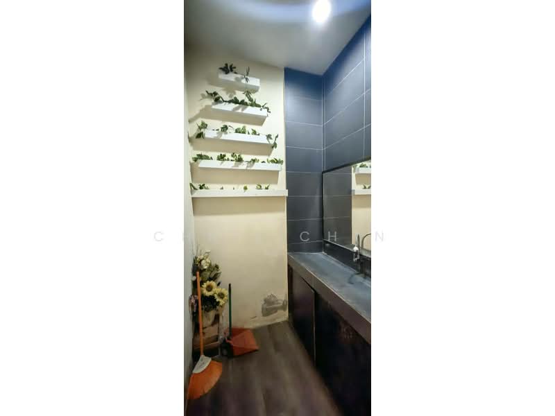Shop for Sale in Permas Jaya (Johor Bahru) - Chris Chin - Bathroom - PropertyGuru.com.my