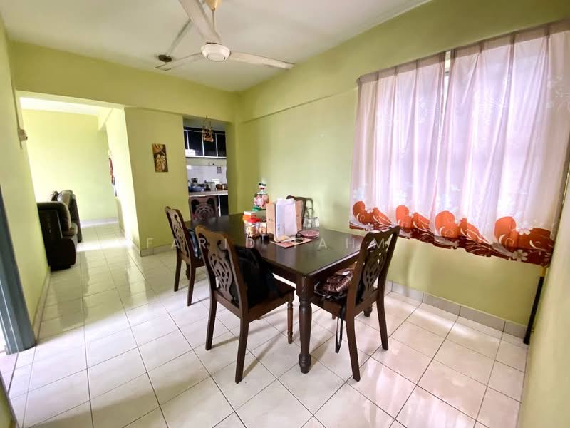 Pangsapuri untuk Dijual di Avenue Court - Farid Fahmi - Dining Room - PropertyGuru.com.my