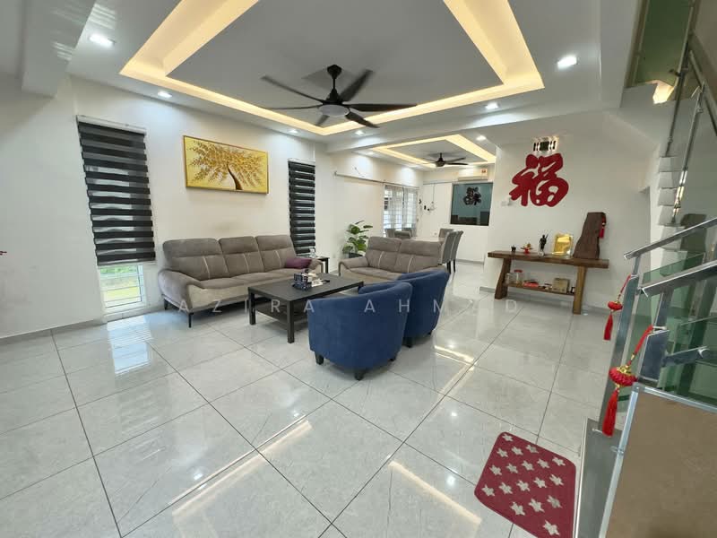 2-storey Terraced House for Sale in TAMAN PUCHONG UTAMA (Puchong) - Azira Ahmad - Living Room - PropertyGuru.com.my