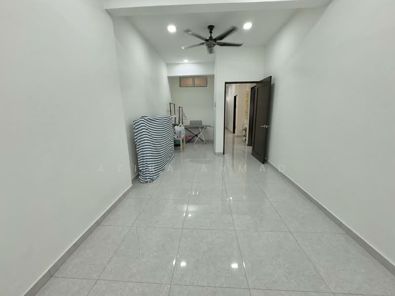2-storey Terraced House for Sale in TAMAN PUCHONG UTAMA (Puchong) - Azira Ahmad - Interior - PropertyGuru.com.my