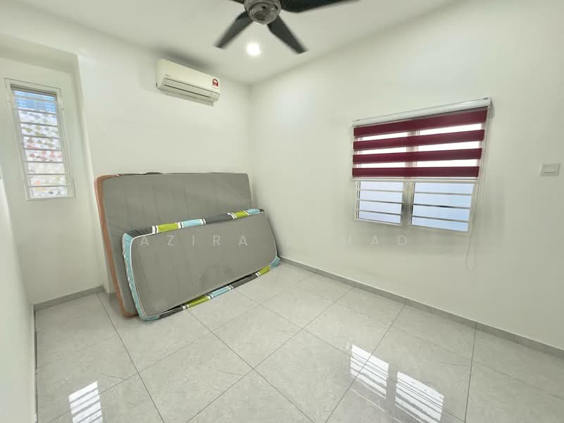2-storey Terraced House for Sale in TAMAN PUCHONG UTAMA (Puchong) - Azira Ahmad - Bedroom - PropertyGuru.com.my