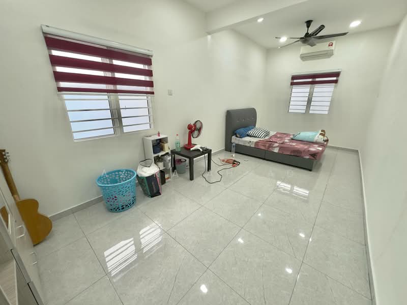 2-storey Terraced House for Sale in TAMAN PUCHONG UTAMA (Puchong) - Azira Ahmad - Bedroom - PropertyGuru.com.my
