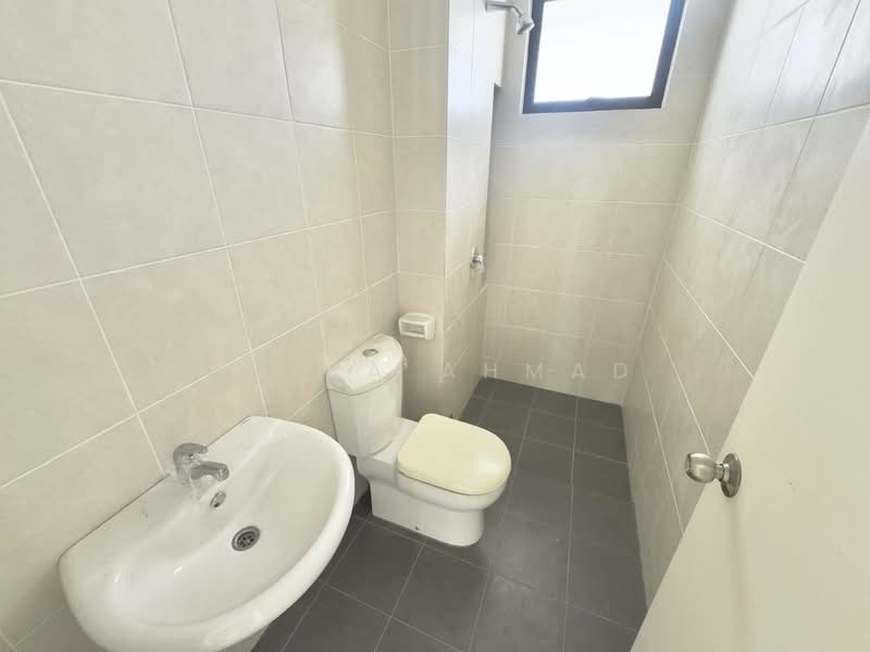 Rumah Berkembar untuk Dijual di Setia Ecohill (Semenyih) - Azira Ahmad - Bathroom - PropertyGuru.com.my