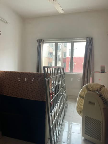 Pangsapuri untuk Dijual di Pangsapuri Lotus (Teratai) - Chatwin Poh - Bedroom - PropertyGuru.com.my